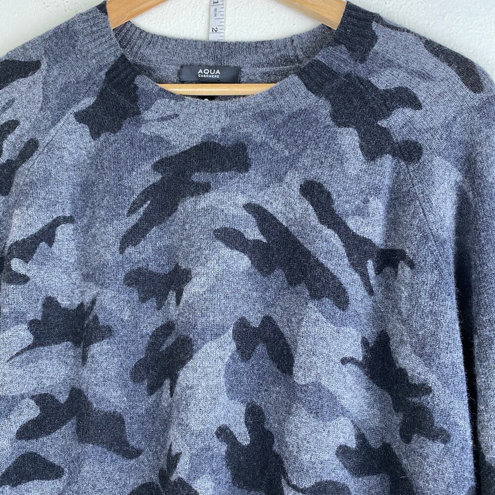 Aqua 100% Cashmere Camo Crewneck Sweater Gray Black Medium - Picture 11 of 16